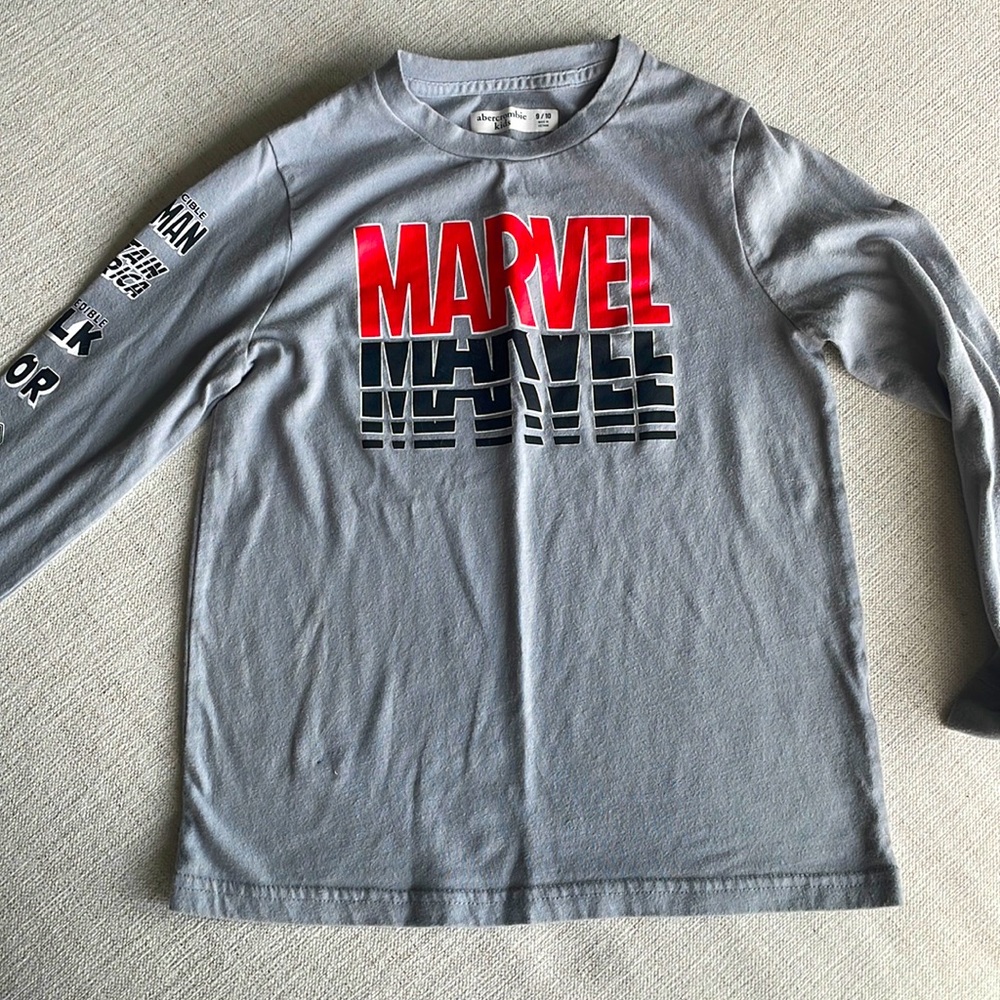 Abercrombie Kids Marvel long sleeve T-shirt size 9/10